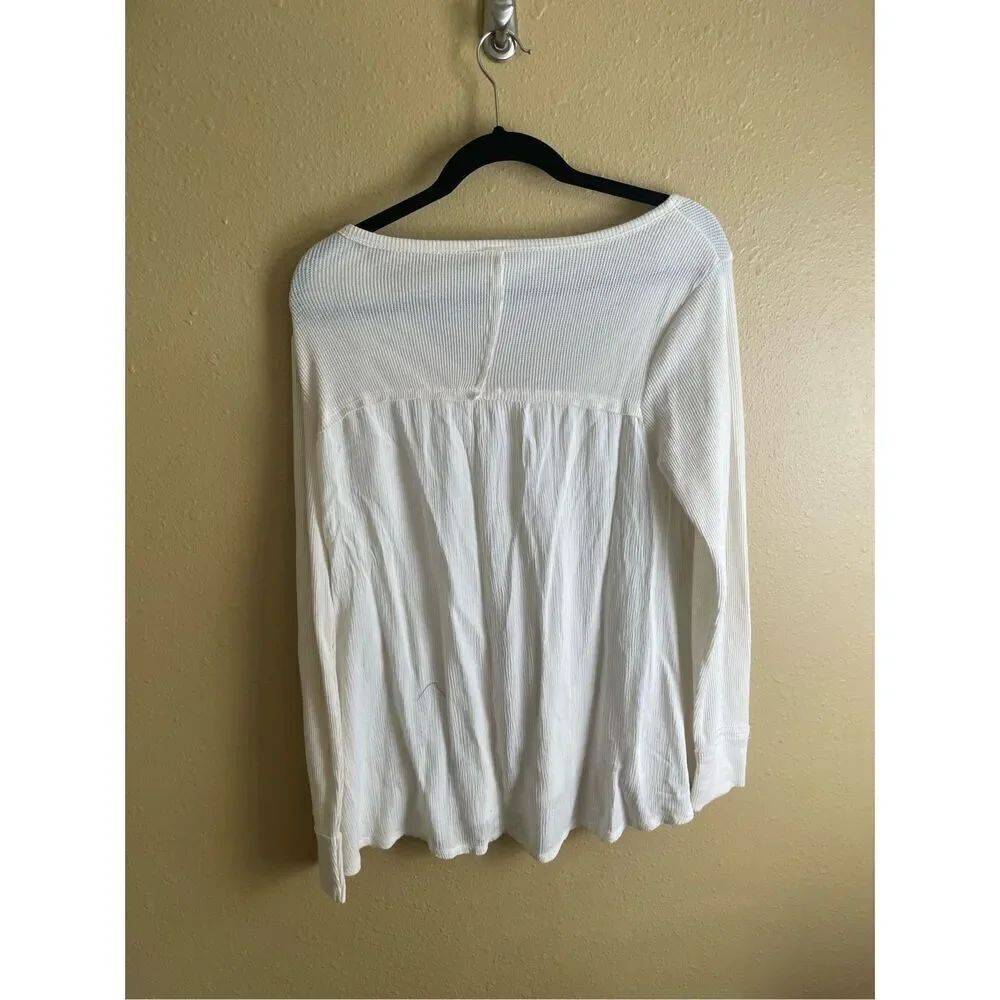 Altar’d State Longsleeve V Neck Lightweight Tunic Top Size M - Picture 4 of 5